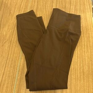 Everlane perform ankle leggings